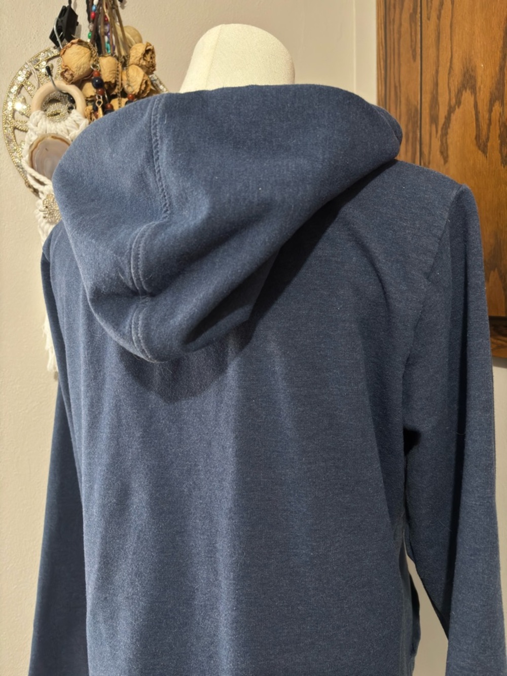 Patagonia Blue Long Sleeve Hooded Pullover Shirt Size Med Lavender Bike Graphic - Picture 8 of 16